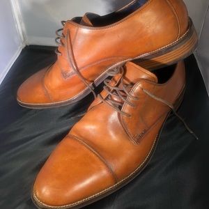 GORGEOUS CARAMEL BROWN COLE HAAN DRESS SHOES